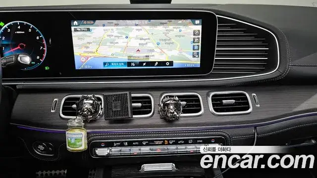 Mercedes-Benz GLS-Class 2021 — ფოტო 29/40