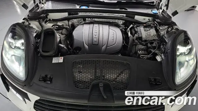 Porsche Macan 2021 — Şəkil 6/37