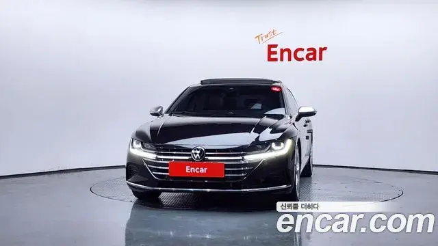 Volkswagen Arteon 2022 — Photo 14/33