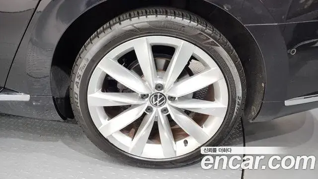 Volkswagen Arteon 2022 — Photo 5/33