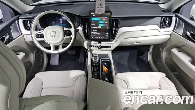 Volvo XC60 2026 — Photo 33/38
