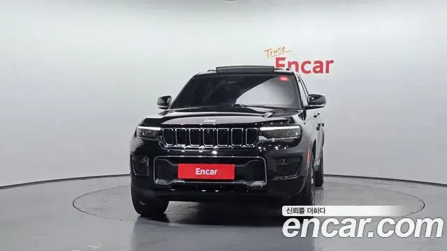 Jeep Grand Cherokee 2021 — Photo 6/34