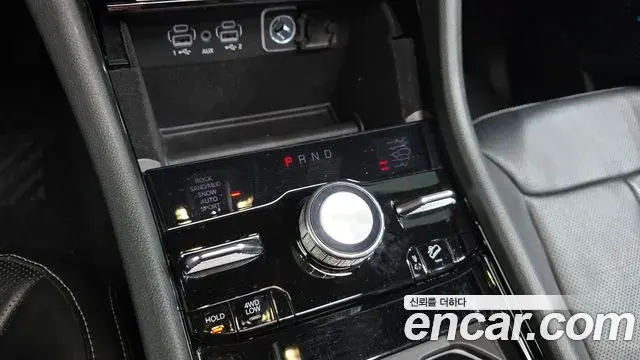 Jeep Grand Cherokee 2021 — Photo 14/34