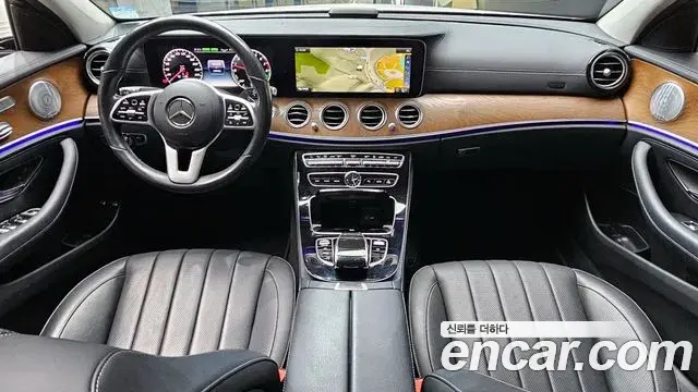 Mercedes-Benz E-Class 2019 — Фото 7/20