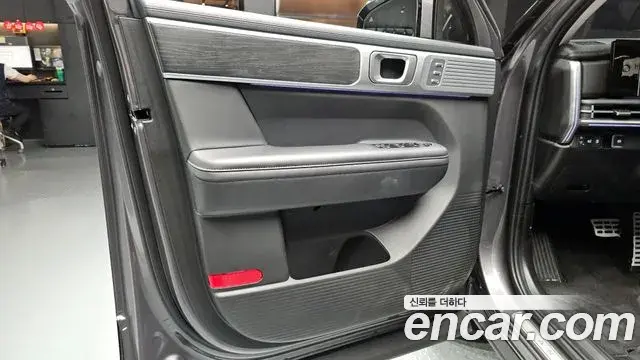 Hyundai Santa Fe 2024 — Photo 31/33