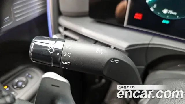 Hyundai Santa Fe 2024 — Photo 15/33
