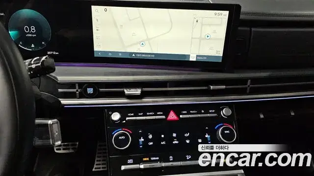 Hyundai Santa Fe 2024 — Photo 25/33