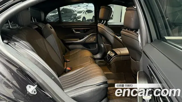 Mercedes-Benz S-Class 2023 — ფოტო 11/20