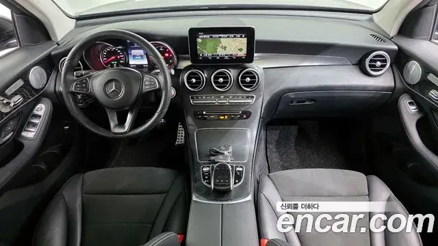 Mercedes-Benz GLC-Class 2018 — Şəkil 17/30