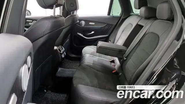 Mercedes-Benz GLC-Class 2018 — Şəkil 15/30