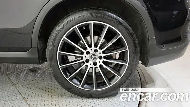 Mercedes-Benz GLC-Class 2018 — Şəkil 2/30