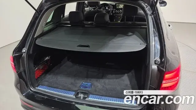 Mercedes-Benz GLC-Class 2018 — Şəkil 21/30