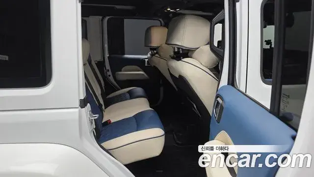 Jeep Wrangler 2020 — Photo 17/20