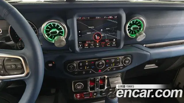 Jeep Wrangler 2020 — Photo 2/20