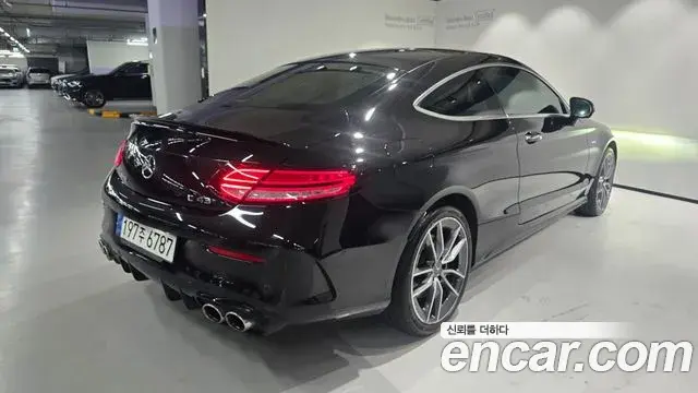 Mercedes-Benz C-Class 2022 — ფოტო 5/20