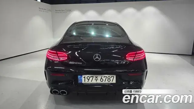 Mercedes-Benz C-Class 2022 — ფოტო 17/20