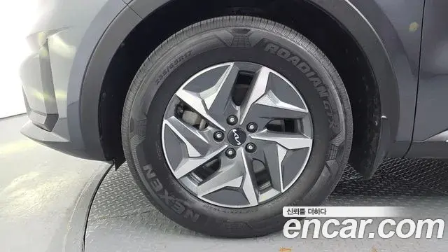 Kia Sorento 2021 — Фото 5/20