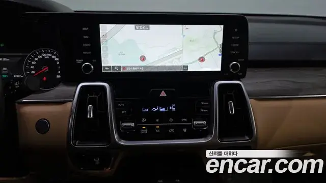 Kia Sorento 2021 — Фото 13/20
