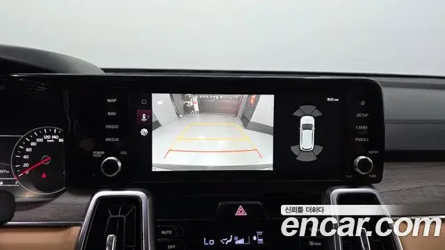 Kia Sorento 2021 — Фото 15/20
