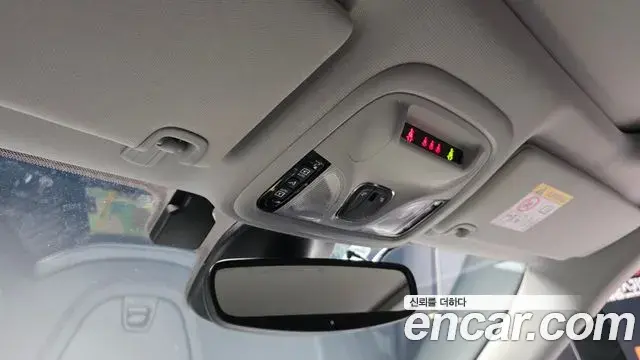Jeep Cherokee 2021 — ფოტო 22/32