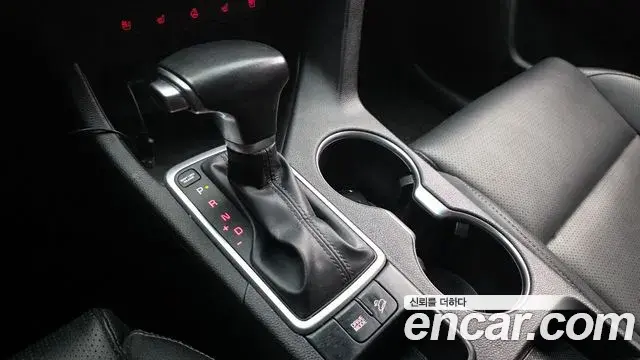 Kia Sportage The Bold 2020 — ფოტო 21/30