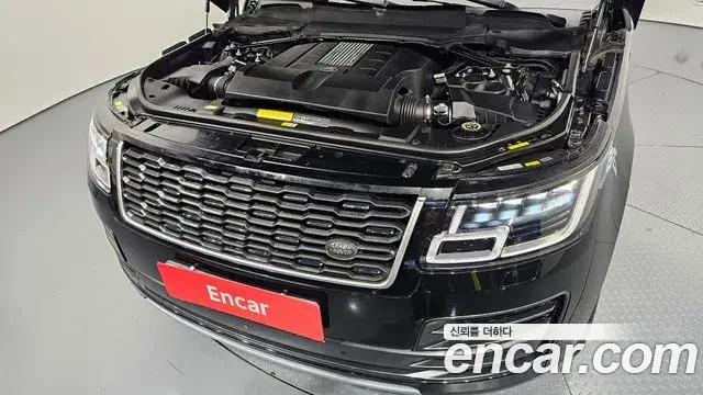 Land Rover Range Rover 2019 — ფოტო 13/20