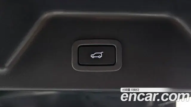 Land Rover Range Rover 2019 — ფოტო 5/20