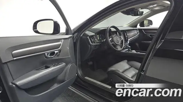 Volvo V90 Cross Country 2018 — Фото 10/20