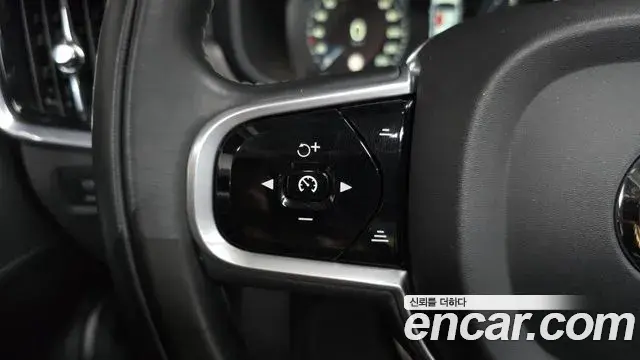 Volvo V90 Cross Country 2018 — Фото 18/20