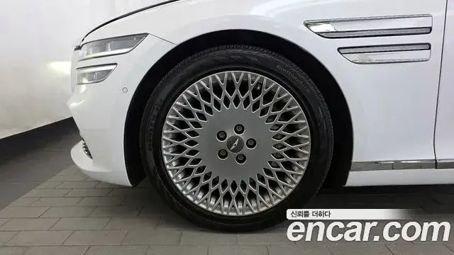 Genesis G80 2022 — Photo 8/20
