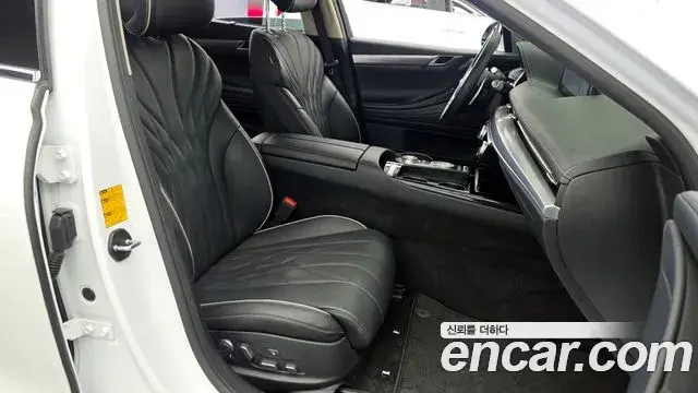 Genesis G80 2022 — Photo 17/20