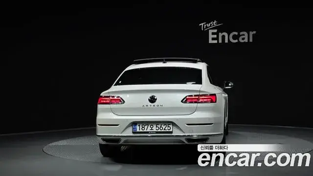 Volkswagen Arteon 2023 — Şəkil 22/32