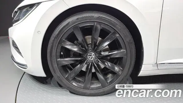 Volkswagen Arteon 2023 — Şəkil 23/32
