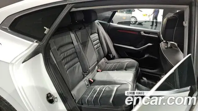Volkswagen Arteon 2023 — Şəkil 14/32
