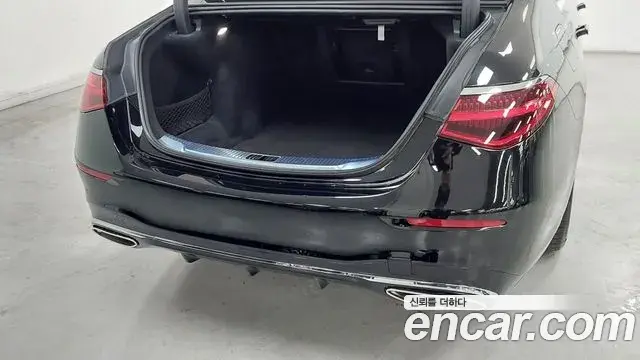 Mercedes-Benz S-Class 2025 — ფოტო 7/17