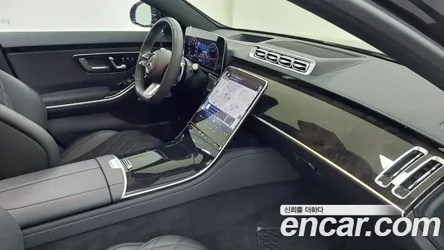 Mercedes-Benz S-Class 2025 — ფოტო 15/17