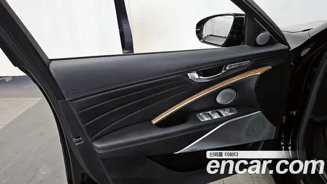 Kia The K9 2022 — Şəkil 18/32