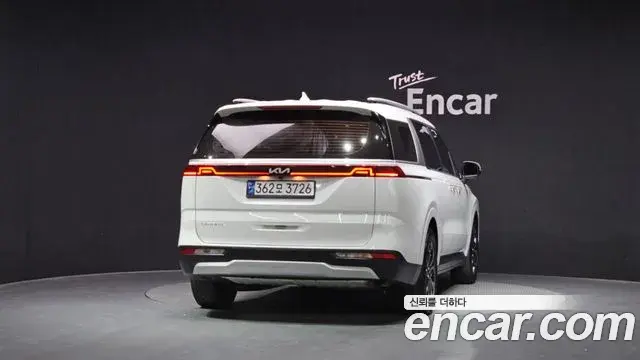 Kia Carnival 2022 — Photo 4/20