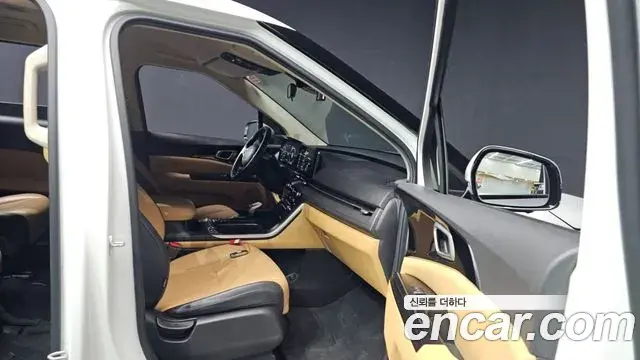 Kia Carnival 2022 — Photo 11/20
