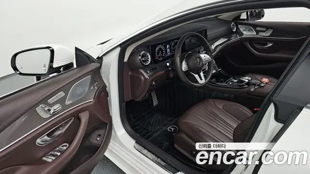 Mercedes-Benz CLS-Class 2019 — Фото 10/20