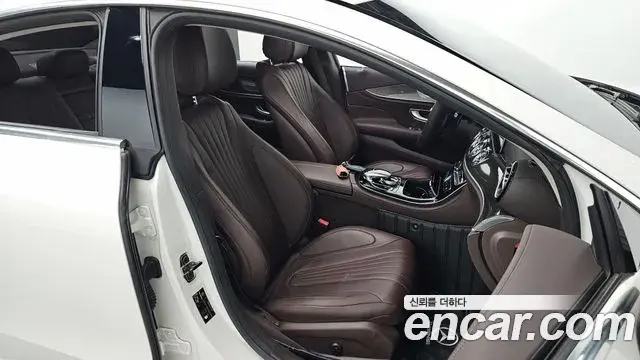 Mercedes-Benz CLS-Class 2019 — Фото 11/20