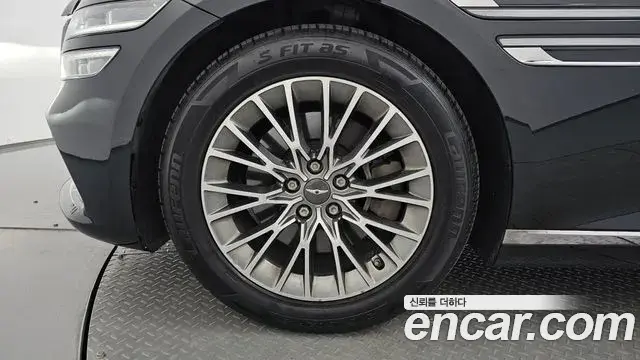 Genesis G80 2022 — ფოტო 16/34