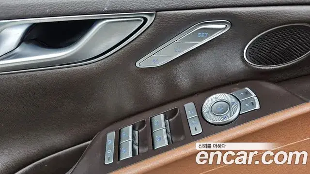 Genesis G80 2022 — ფოტო 28/34