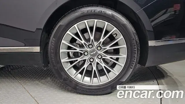 Genesis G80 2022 — ფოტო 21/34