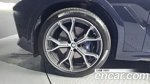 BMW X6 2023 — ფოტო 29/36