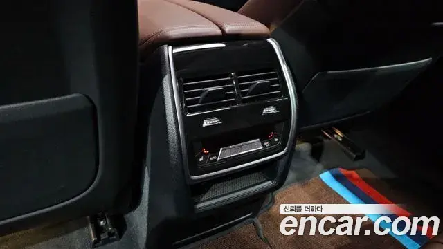 BMW X6 2023 — ფოტო 16/36