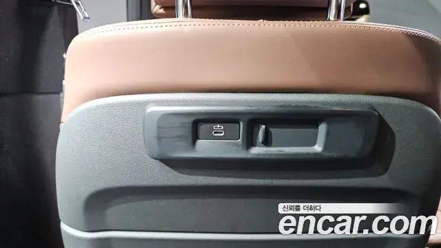 BMW X6 2023 — ფოტო 30/36