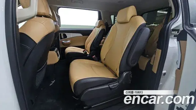 Kia Carnival 2022 — Şəkil 11/20