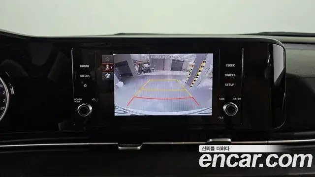 Kia Carnival 2022 — Şəkil 15/20