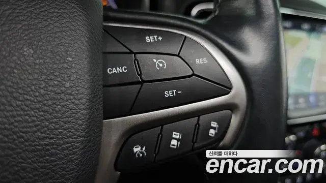 Jeep Grand Cherokee 2020 — Фото 16/20